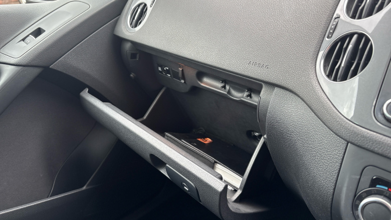 Volkswagen Tiguan 2.0 TDi BlueMotion Tech Match 5dr [2WD] Diesel Estate